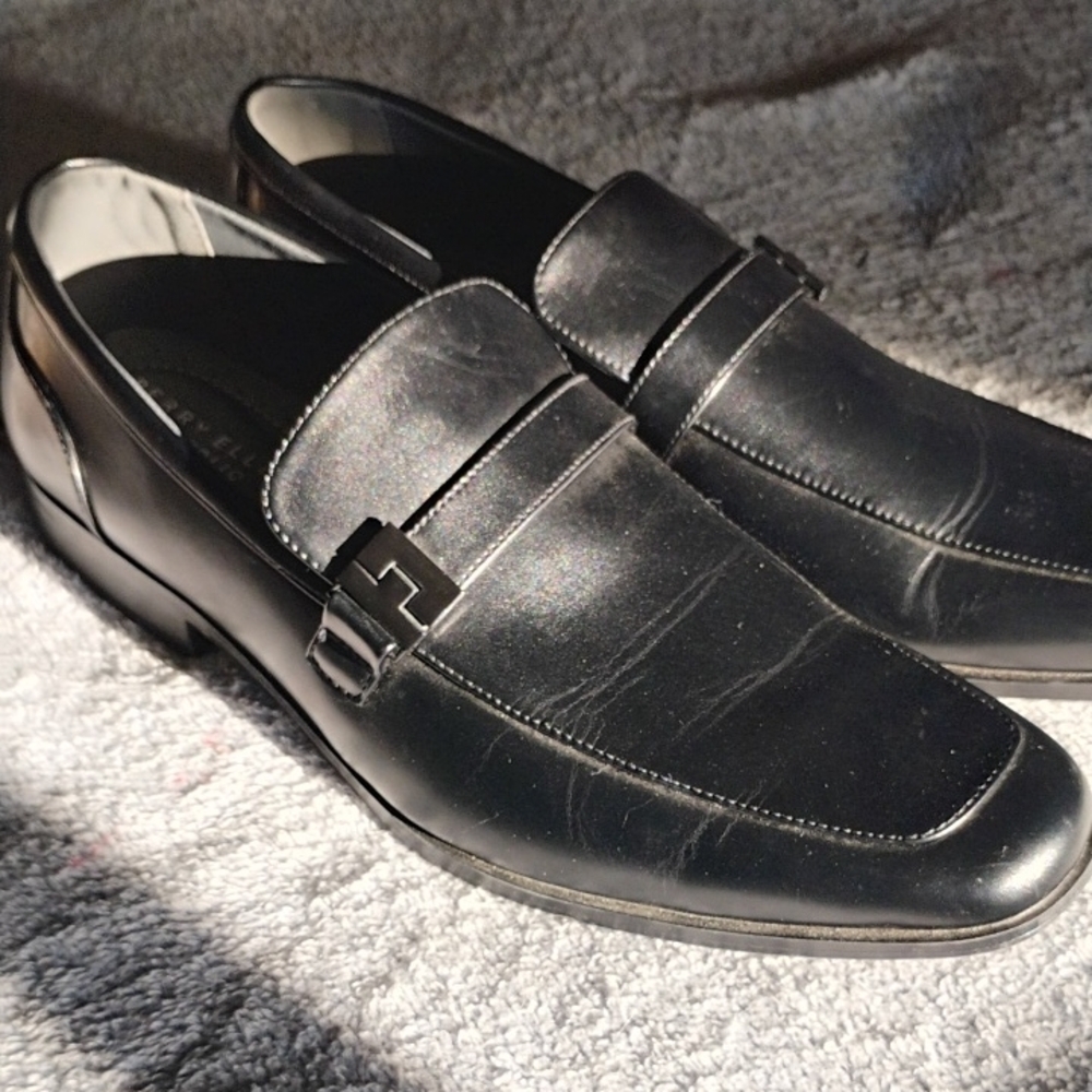 Perry Ellis Black Leather Slip-On Loafers